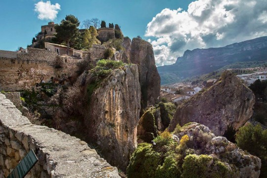 Гвадалест испания фото